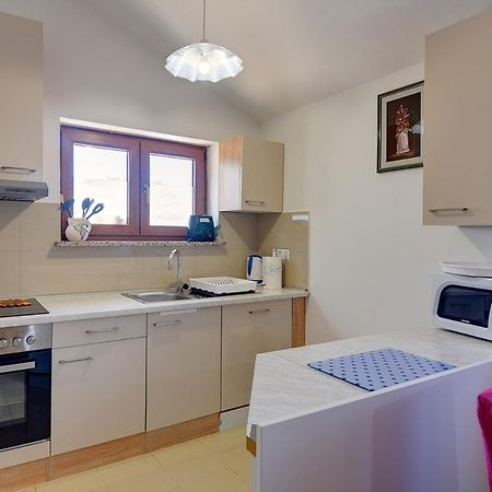 Holiday Home Jasminka Medulin Bagian luar foto