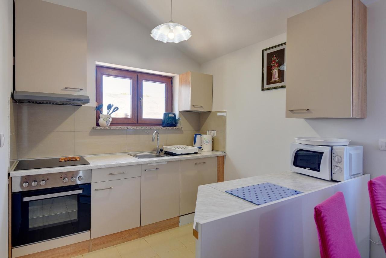 Holiday Home Jasminka Medulin Bagian luar foto