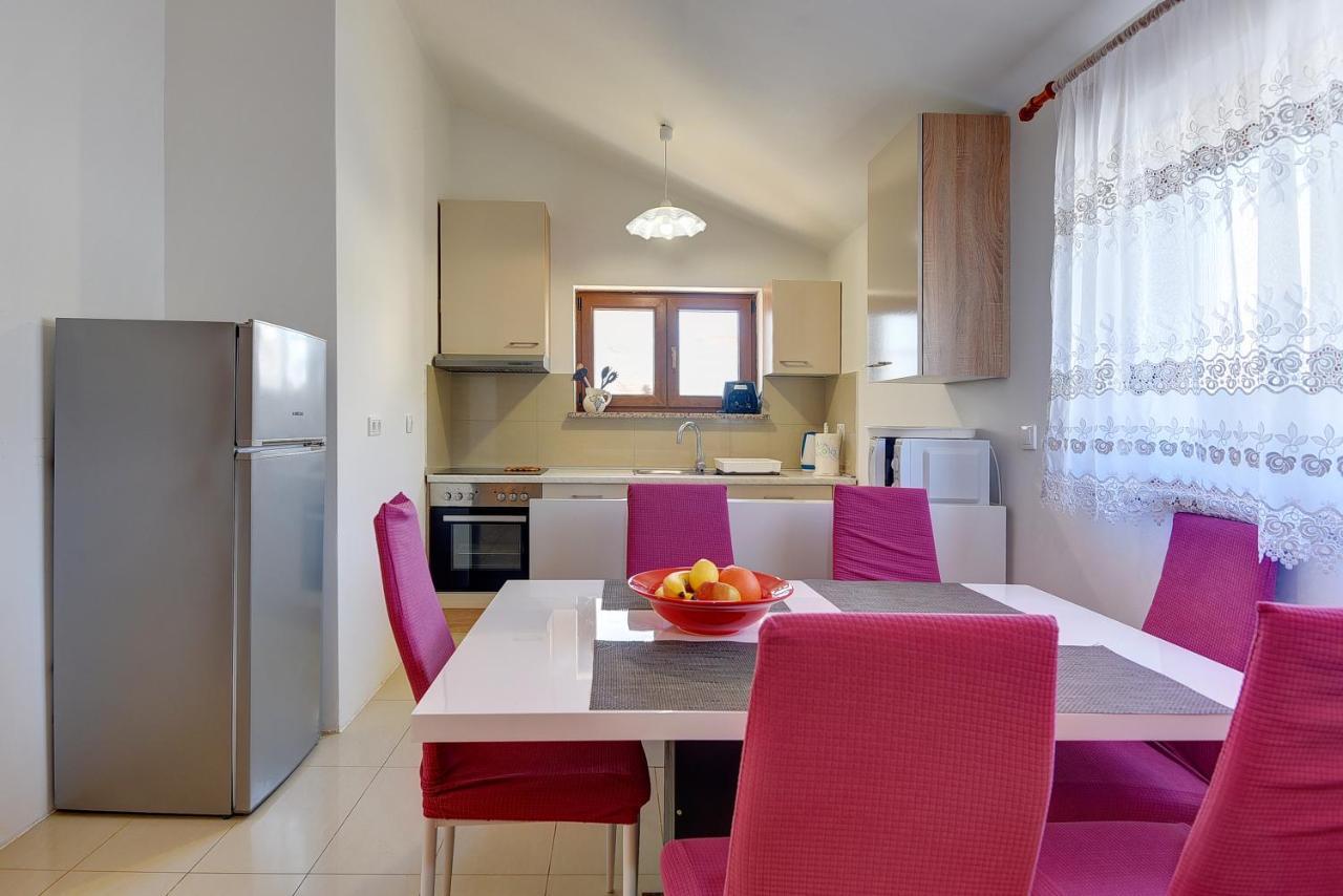 Holiday Home Jasminka Medulin Bagian luar foto